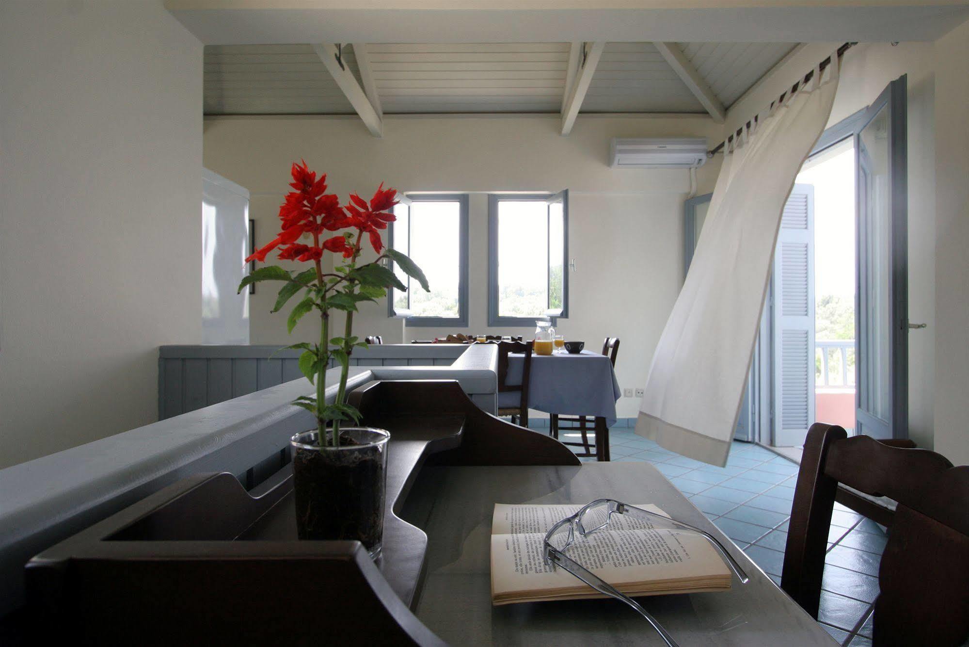 Mira Resort Agios Ioannis  Luaran gambar